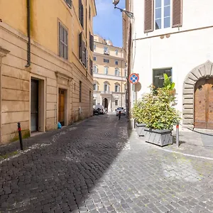 vg-piazza-navona-5-stelle-montecitorio-room.it-romehotels.com/